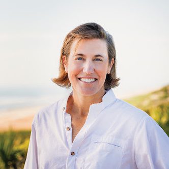 Lizzie Merrit Headshot